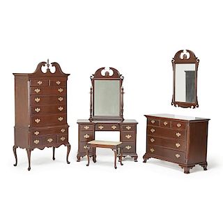 SIX PIECE CHIPPENDALE STYLE FURNITURE SUITE