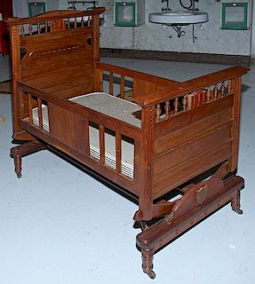 Victorian baby cradle, professionally restored 26" x 41" x 45", applied carving - hand turned spindles and legs, beautiful Am