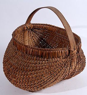 Tennessee bushel egg basket, fine condition with no problems