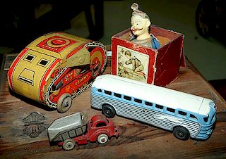 miscellaneous lot of vintage toys