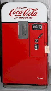 Coca-Cola working vending machine Model 39