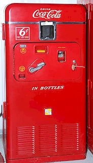 Coca-Cola machine original condition model 33