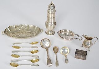 English Sterling Table and Personal Accessories