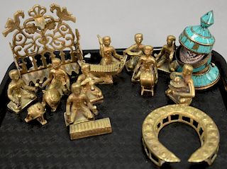 Tray lot to include a group of heavy cast brass figures playing musical instruments, oil lamp, etc.