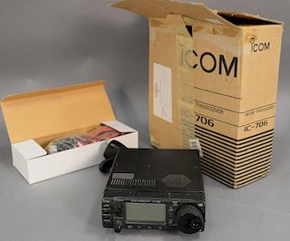 Icom IC-706 HF/VHF Transceiver auto tuner in box.