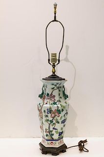 Chinoiserie Porcelain Vase Lamp