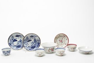 Chinese & Chinoiserie Assorted Tea bowls & Saucers