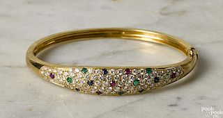 18K yellow gold and diamond bangle bracelet