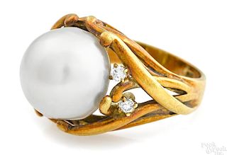 18K yellow gold and baroque South Sea pearl ring