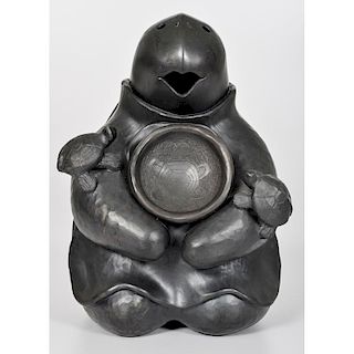 Randy Chitto (Choctaw, 20th century) Pottery Turtle