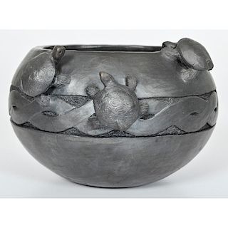 Randy Chitto (Choctaw, 20th century) Pottery Turtle Bowl