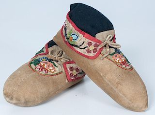 Great Lakes Beaded Hide Moccasins