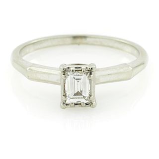 18k White gold, emerald cut diamond, solitaire ring.