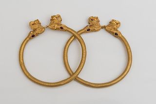 ANCIENT STYLE PAIR OF 18K GOLD BANGLES