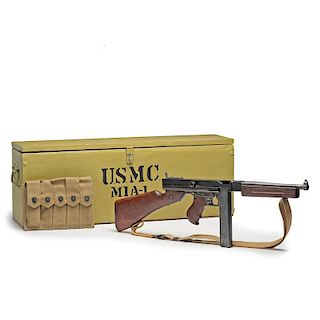 Dummy Thompson M1A1 with Case