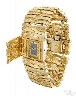 14K yellow gold Baum-Mercier cover watch