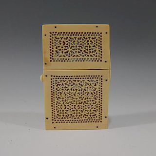ANTIQUE CHINESE CARVED CARD CASE - CIRCA 1900.