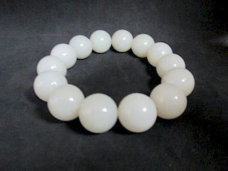 OLD Chinese White Jade Bracelet with 14 Beads,  each bead dia. 1.6 cm