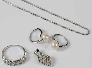 Four Pieces Gold & Pearl Jewelry