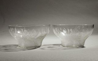 Two Locke Art Glass Finger Bowls in Waterlily Pattern