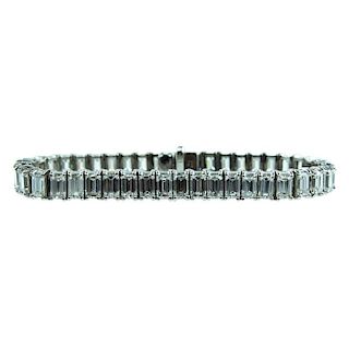 Important Platinum 17.39 Diamond Bracelet