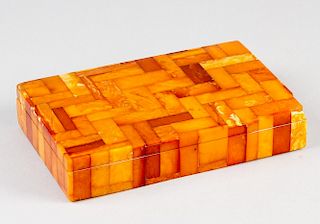A Königsberg amber box