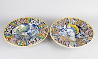A pair of large Deruta Majolica dishes