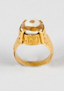 An oriental ring