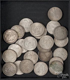 Eighteen US Morgan silver dollars, etc.