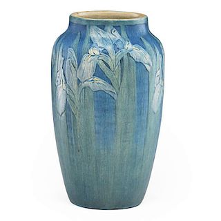 H. BAILEY; NEWCOMB COLLEGE Large Transitional vase