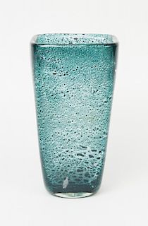 LARGE BLUE INTERNALLY DECORATED SQUARE GLASS VASE