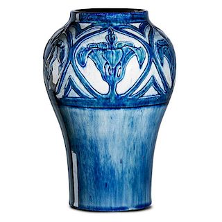NEWCOMB COLLEGE Early vase with lilies