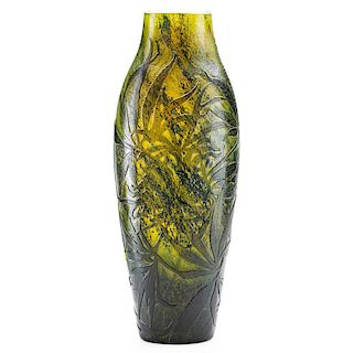 GALLE Fine massive cameo glass vase