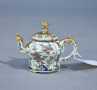 Chinese Export Teapot