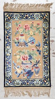 Chinese Wool and Metal Thread Rug: 2'6'' x 4'2''