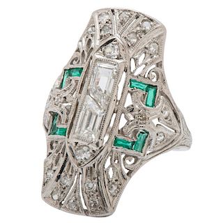 Art Deco Diamond Dinner Ring in Platinum