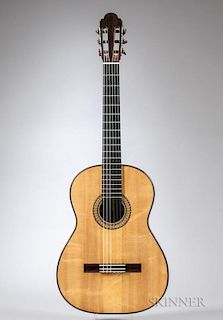 Classical Guitar, Alfredo Velazquez, 2004, labeled Alfredo/VELAZQUEZ/Constructor de Guitarras/EE. UU., the label signed Alfre