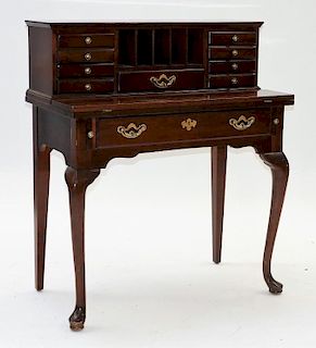 Thomasville Mahogany Queen Anne Style Lady's Desk