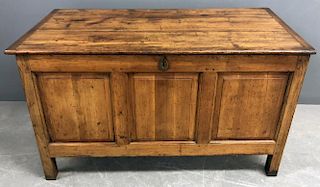 Pine Blanket Chest with Three Raised Panel Front