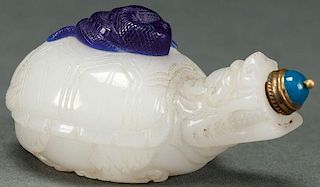 A FINE CHINESE QING DYNASTY PEKING GLASS SNUFF