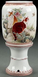 A CHINESE FAMILLE ROSE PORCELAIN LANTERN