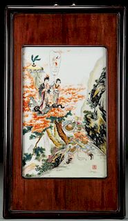 A LARGE CHINESE FAMILLE ROSE PORCELAIN PLAQUE