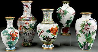 A FIVE PIECE GROUP OF CHINESE CLOISONNÉ ENAMELED