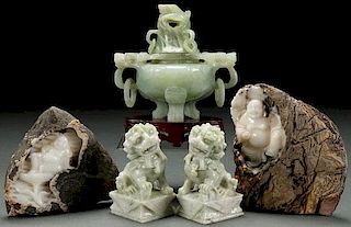 A FIVE PIECE GROUP OF CHINESE CARVED HARDSTONE