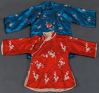 A PAIR OF WOMEN’S ORIENTAL EMBROIDERED SILK