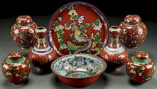 AN EIGHT PIECE GROUP OF VINTAGE CHINESE CLOISONNÉ