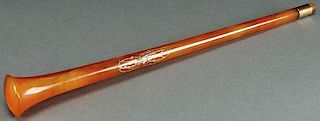 A FRENCH AMBER COLORED PARASOL HANDLE, CIRCA 1910