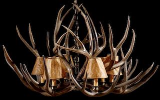 A GOOD HUNTING LODGE "ANTLERS" CHANDELIER, 20TH C