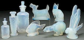AN EIGHT PIECE GROUP OF SABINO FRENCH ART GLASS