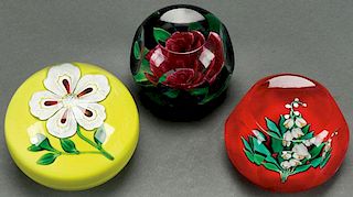 A FINE GROUP OF THREE ART GLASS PAPER WEIGHTS